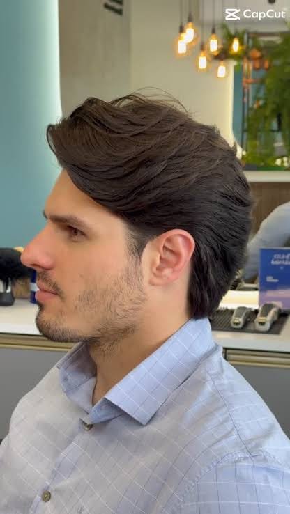 Corte masculino volumoso finalizado na AZVDO Barbearia